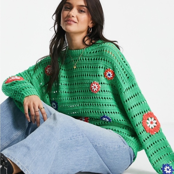ASOS Green Crochet Sweater with Floral Detail โ Size 4 - Picture 2 of 9